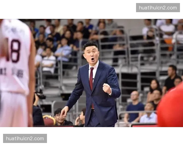 杜锋针对性防守切断北京内外联系，外援核心驱动续命一战